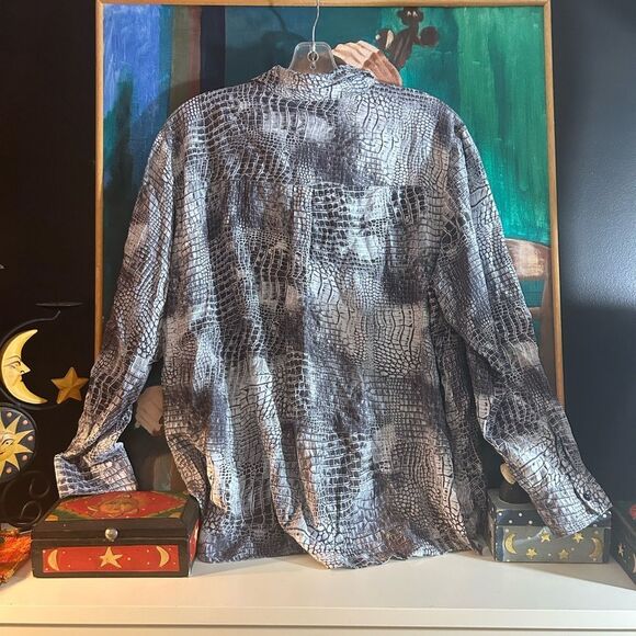 Olsen Button Down Snake Print Blouse Large - Picture 6 of 15